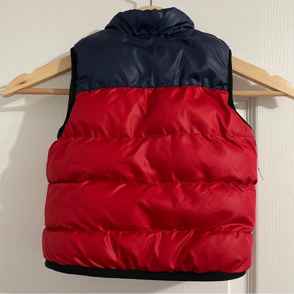 Oshkosh Reversible Vest No Tag Approximately 12-24 months - Picture 2 of 4